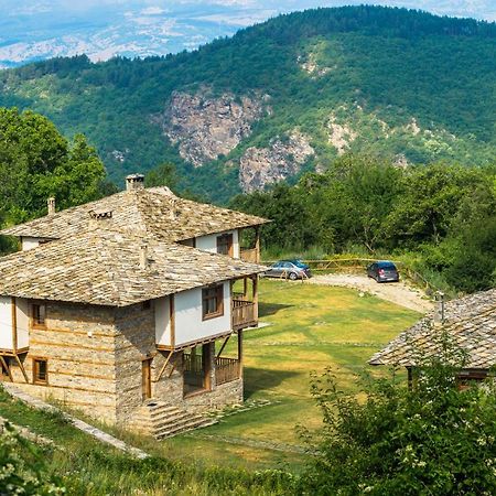 Leshten Guest Homes 외부 사진