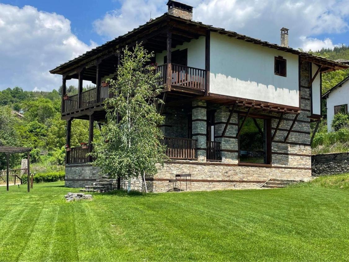 Leshten Guest Homes 외부 사진