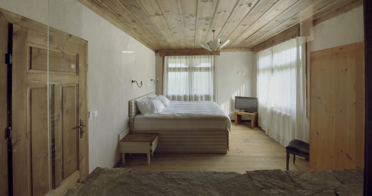 Leshten Guest Homes 외부 사진